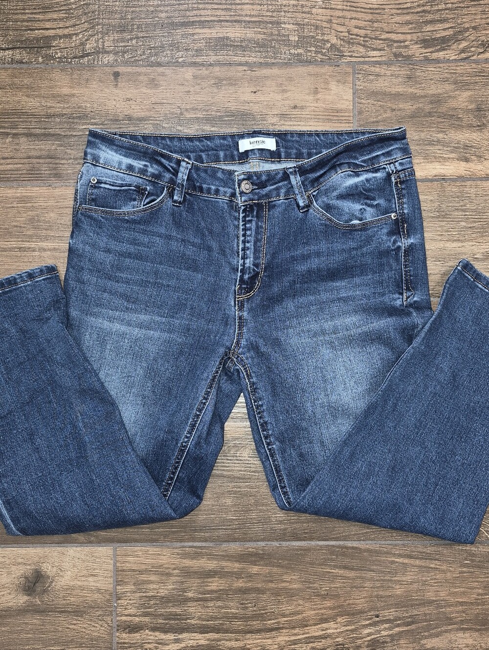 Kensie Women's Dark Blue Cropped Ankle Jeans